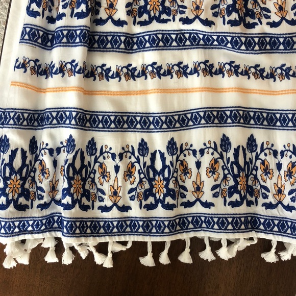 Women’s Skies are Blue Dress - Picture 2 of 6